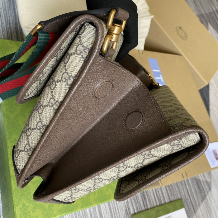 GUCCI Neo Vintage messenger bag 30*20*4cm