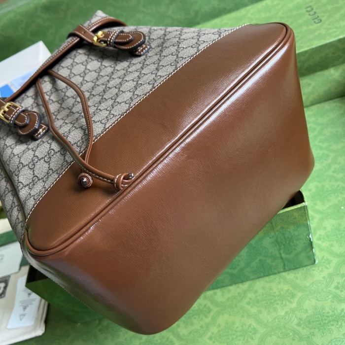 Gucci medium backpack with Interlocking G 696014
